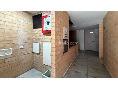 Apartamento en venta en Laureles, Medellín · foto 3 de 13