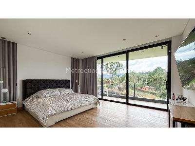 Casa de 3 alcobas en venta en Las Palmas, Medellín, 1531 m² · foto 18 de 20