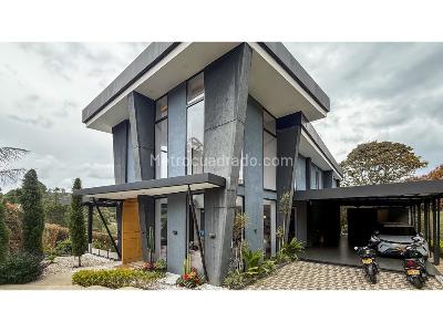 Casa de 3 alcobas en venta en Las Palmas, Medellín, 1531 m² · foto 3 de 20