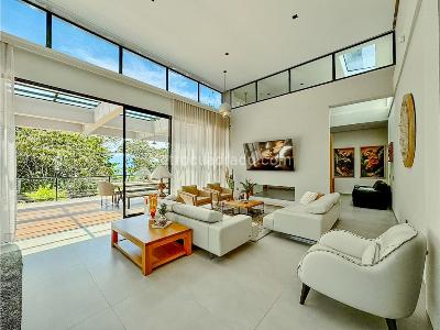 Casa de 3 alcobas en venta en Escoberos, Envigado, 520 m² · foto 1 de 20