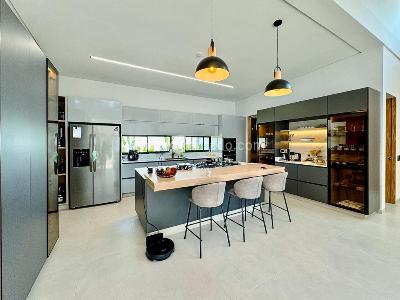 Casa de 3 alcobas en venta en Escoberos, Envigado, 520 m² · foto 2 de 20