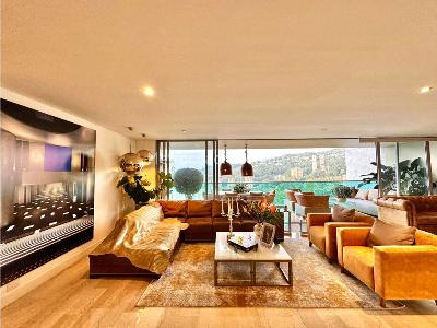 Apartamento en venta en El Poblado, Medellín · foto 2 de 20