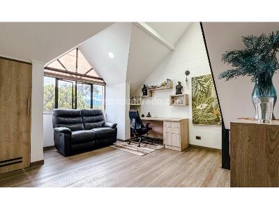 Casa de 3 alcobas en arriendo en Los Balsos, Medellín, 260 m² · foto 4 de 20