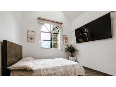 Casa de 3 alcobas en arriendo en Los Balsos, Medellín, 260 m² · foto 14 de 20