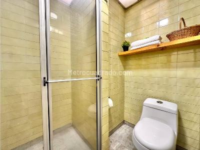 Apartaestudio en arriendo en El Poblado, Medellín, 80 m² · foto 11 de 14