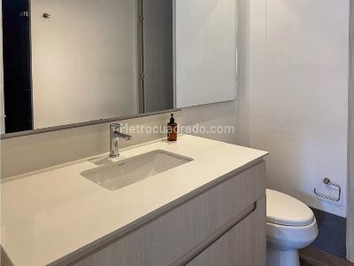 Apartaestudio en venta en Los Naranjos, Medellín, 58 m² · foto 6 de 14