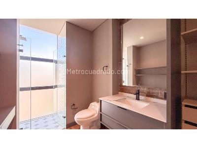 Apartamento de 2 alcobas en venta en El Poblado, Medellín, 126 m² · foto 17 de 20