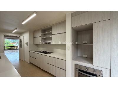 Apartamento de 3 alcobas en venta en La Florida, Medellín, 217 m² · foto 17 de 20