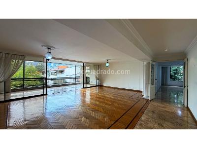 Apartamento de 3 alcobas en venta en La Florida, Medellín, 217 m² · foto 1 de 20