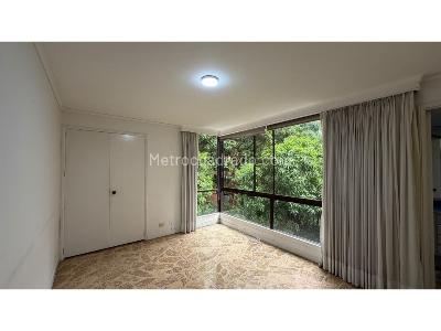 Apartamento de 3 alcobas en venta en La Florida, Medellín, 217 m² · foto 5 de 20