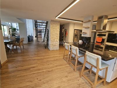 Casa de 4 alcobas en venta en El Poblado, Medellín, 1218 m² · foto 14 de 20