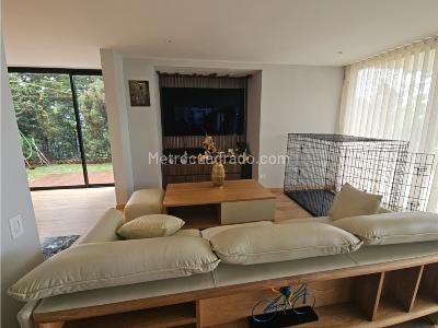 Casa de 4 alcobas en venta en El Poblado, Medellín, 1218 m² · foto 20 de 20