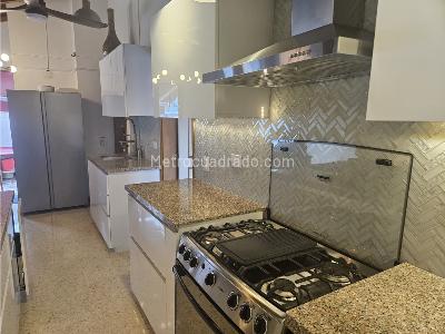 Apartamento de 4 alcobas en venta en Laureles, Medellín, 137 m² · foto 9 de 20