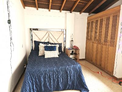 Apartamento de 4 alcobas en venta en Laureles, Medellín, 137 m² · foto 12 de 20