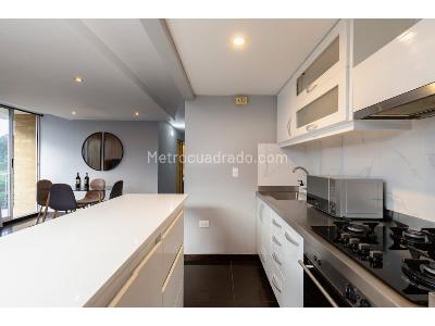 Apartamento en venta en El Poblado, Medellín · foto 4 de 20