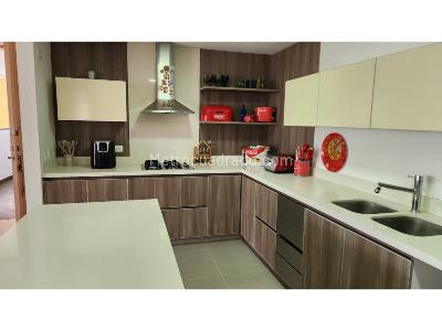 Apartamento de 3 alcobas en venta en Loma Del Esmeraldal, Envigado, 155 m² · foto 18 de 20