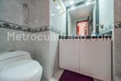 Apartamento de 3 alcobas en venta en Santa Barbara Occidental, Bogotá, 140 m² · foto 12 de 14