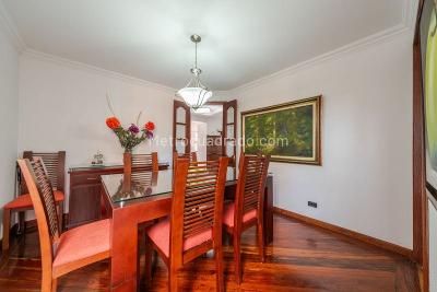 Apartamento de 3 alcobas en venta en Santa Barbara Occidental, Bogotá, 140 m² · foto 6 de 14