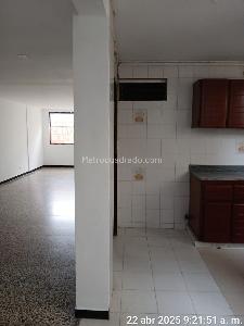 Apartamento de 3 alcobas en venta en Granada, Cali, 99 m² · foto 2 de 15