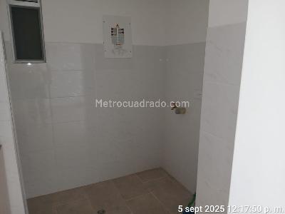 Apartamento de 2 alcobas en venta en Popular, Cali, 55 m² · foto 12 de 15