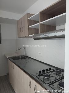 Apartamento en venta en Popular, Cali · foto 4 de 10