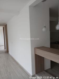 Apartamento en venta en Popular, Cali · foto 5 de 10