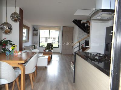 Casa de 3 alcobas en venta en Robles De Guaymaral, Chía, 110 m² · foto 4 de 20