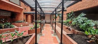 Apartamento en venta en Chico Norte, Bogotá · foto 9 de 16