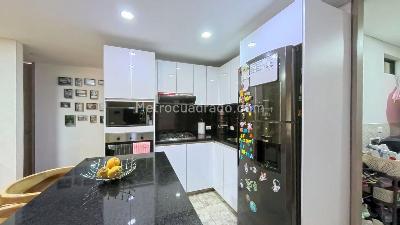 Apartamento en venta en Santa Maria Del Lago, Bogotá · foto 2 de 20