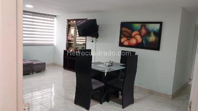 Apartamento de 3 alcobas en venta en Los Cambulos, Cali, 93 m² · foto 2 de 5