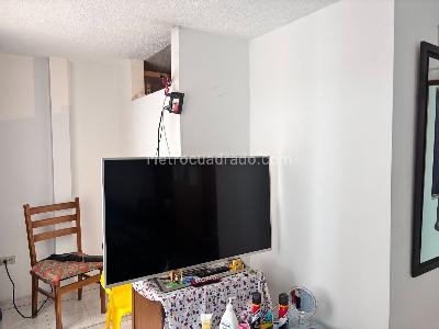 Casa de 5 alcobas en venta en Centro Americas, Bogotá, 216 m² · foto 3 de 20