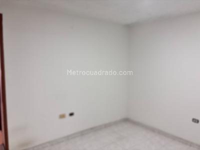 Casa de 5 alcobas en venta en Centro Americas, Bogotá, 216 m² · foto 6 de 20