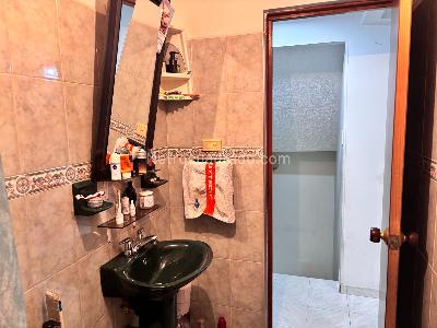 Casa de 5 alcobas en venta en Centro Americas, Bogotá, 216 m² · foto 19 de 20