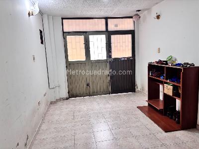Casa de 5 alcobas en venta en Centro Americas, Bogotá, 216 m² · foto 4 de 20
