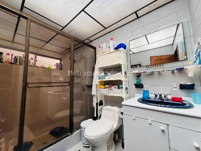 Casa de 5 alcobas en venta en Las Margaritas, Bogotá, 340 m² · foto 19 de 20