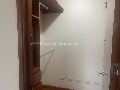 Apartamento de 3 alcobas en venta en Santa Barbara, Bogotá, 290 m² · foto 16 de 20