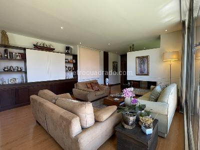 Apartamento en venta en Camino De Arrayanes, Bogotá · foto 2 de 17
