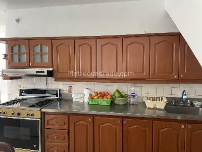Casa de 5 alcobas en venta en Cabecera Del Llano, Bucaramanga, 270 m² · foto 12 de 20