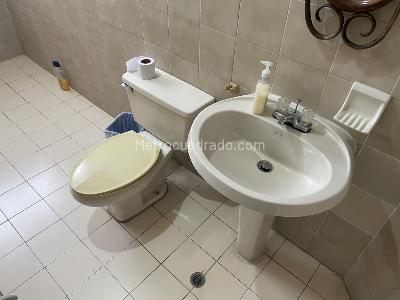 Casa de 5 alcobas en venta en Cabecera Del Llano, Bucaramanga, 270 m² · foto 16 de 20