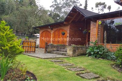 Casa de 3 alcobas en venta en La Calera, La Calera, 310 m² · foto 4 de 20