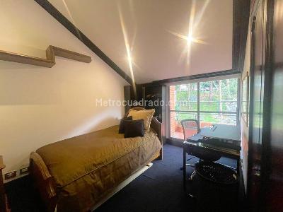 Apartamento de 5 alcobas en venta en Los Rosales, Bogotá, 280 m² · foto 17 de 20