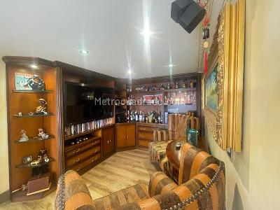 Apartamento de 5 alcobas en venta en Los Rosales, Bogotá, 280 m² · foto 6 de 20