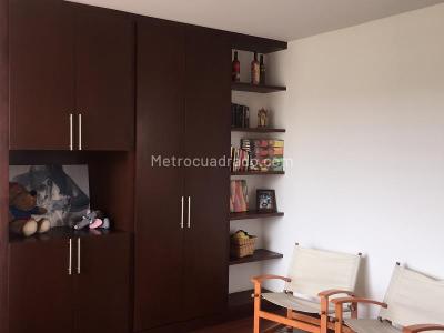 Casa de 5 alcobas en venta en Senderos Del Canelon, Cajicá, 377 m² · foto 10 de 20