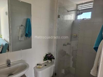 Apartamento de 2 alcobas en venta en Girardot, Girardot, 60 m² · foto 11 de 16