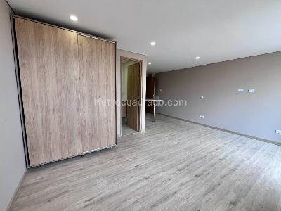 Apartaestudio en venta en Prado Veraniego, Bogotá, 27 m² · foto 8 de 8