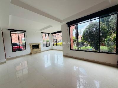 Casa de 4 alcobas en venta en El Campincito, Chía, 235 m² · foto 2 de 20