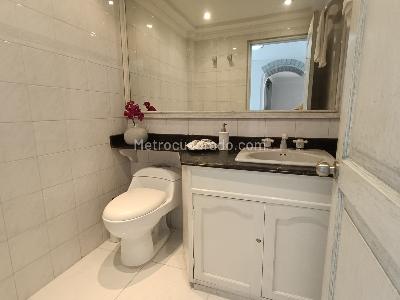 Casa de 4 alcobas en venta en Antiguo Camino A Suba, Bogotá, 493 m² · foto 11 de 20