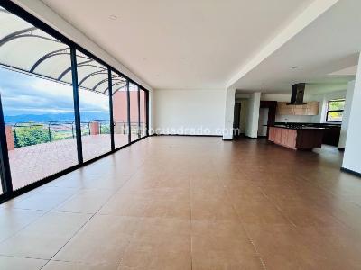 Casa de 4 alcobas en venta en Vereda Fusca, Chía · foto 2 de 19
