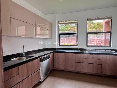 Casa de 4 alcobas en venta en Vereda Fusca, Chía · foto 4 de 19