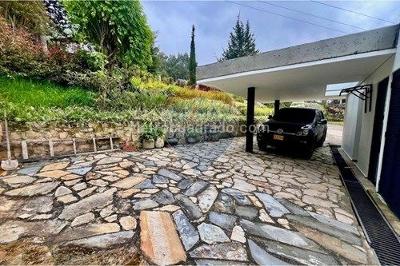 Casa de 4 alcobas en venta en La Calera, La Calera, 400 m² · foto 3 de 20